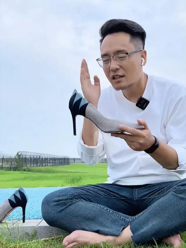 了高跟鞋奇迹般东山再起5个月赚12亿凯发天生赢家负债500万后大叔穿上(图6)